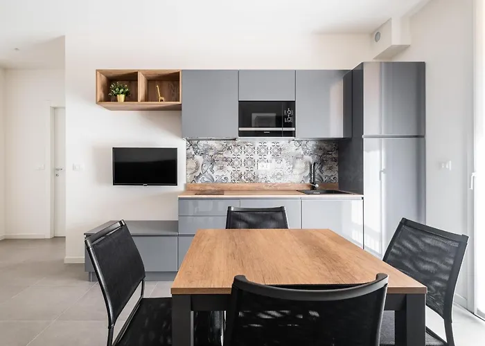 Ariosti A Un Passo Da Piazza Maggiore By Wonderful Italy *